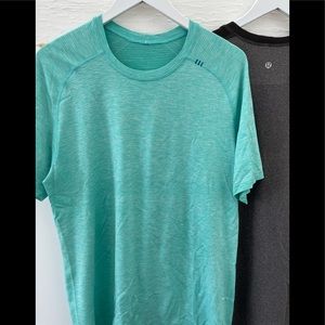 Lulu Lemon Turquoise Knit Tee